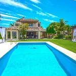 Turrion Villa *